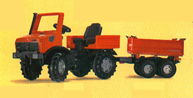 Mini-Mog with Trailer